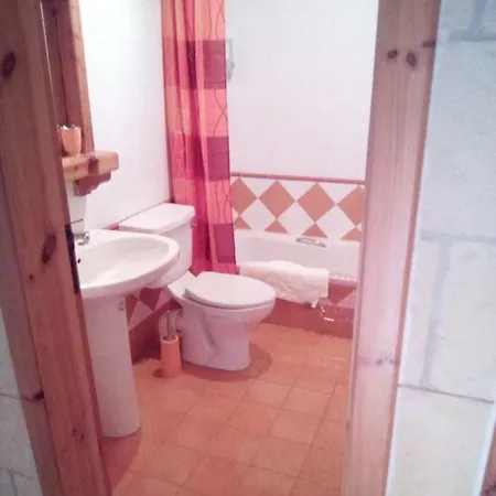 Hibiscus House - Adults Only Couette-café Xagħra