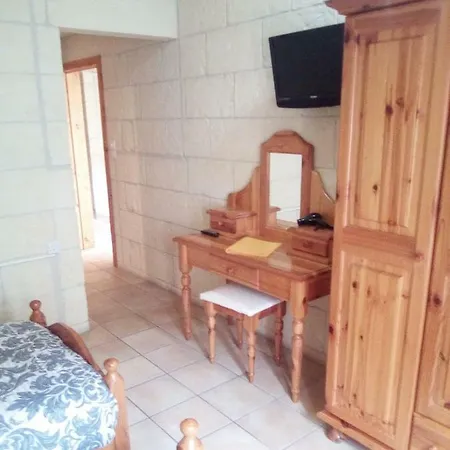 Hibiscus House - Adults Only Xagħra