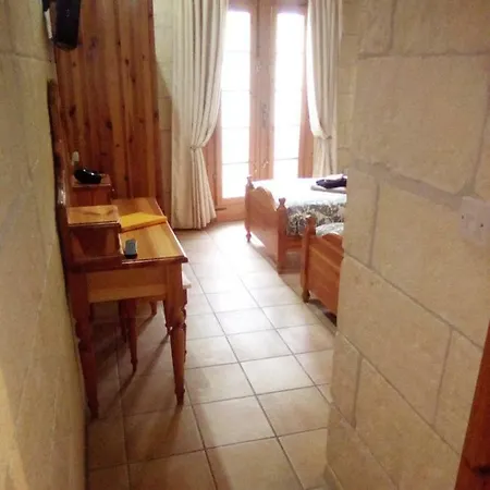 Hibiscus House - Adults Only Xagħra