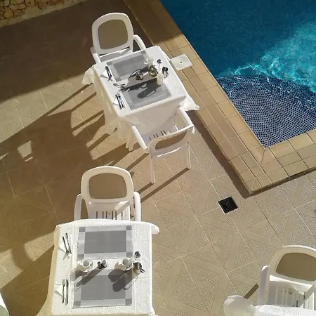 Hibiscus House - Adults Only