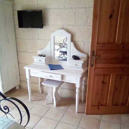 Hibiscus House - Adults Only Xagħra