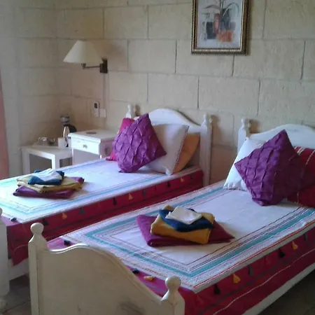 Hibiscus House - Adults Only Bed & Breakfast